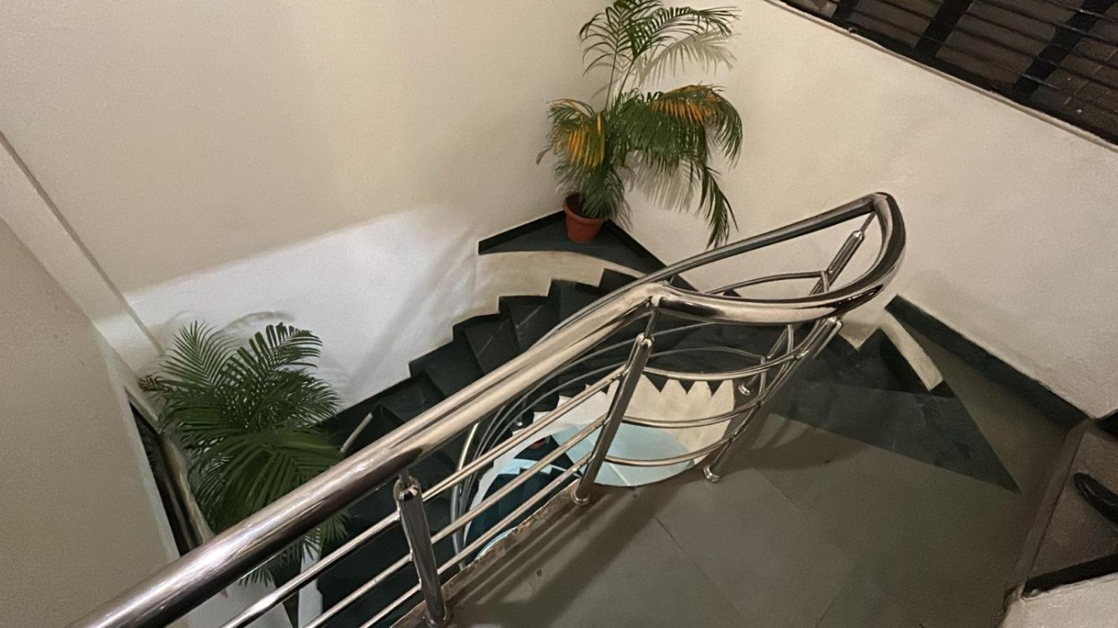 Hotel Empire Ujjain Exterior photo